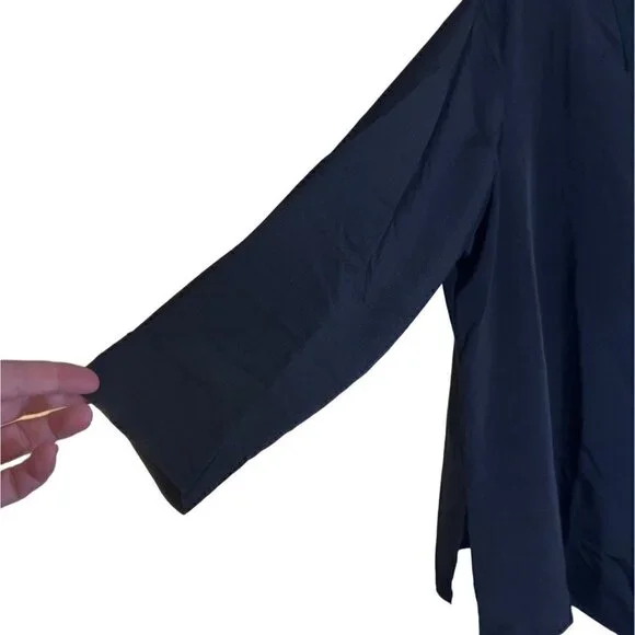 NWT Susan Graver Women's Black Crinkle Peachskin Big Shirt Size 1X - Picture 5 of 12